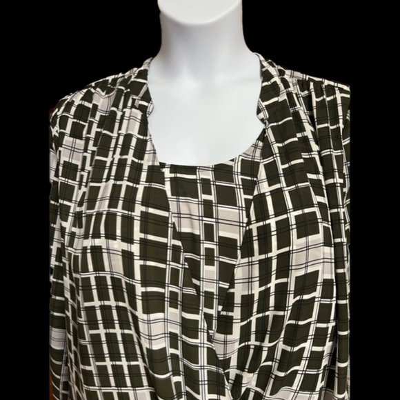 ALFANI Olive Green and White High Low top size 16W - Picture 4 of 4